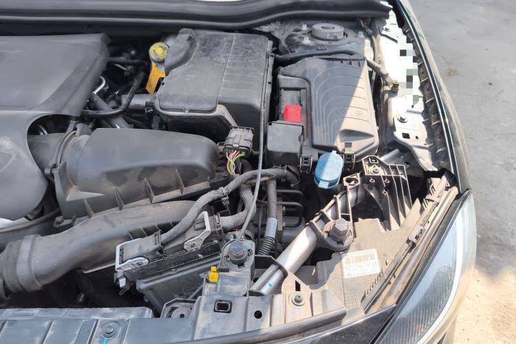 Used Mercedes-Benz GLA 2017 GLA 200 Sport Edition Engine Bay Left