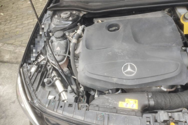 Used Mercedes-Benz GLA 2017 GLA 200 Fashion Model Engine Bay Right