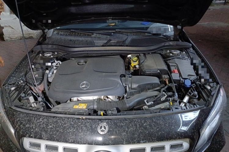 Used Mercedes-Benz GLA 2017 GLA 200 Fashion Model Engine Bay