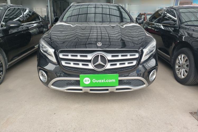 Used Mercedes-Benz GLA 2017 GLA 220 4MATIC Fashion Model Exterior 1