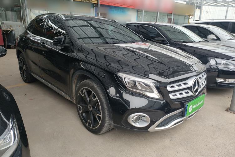 Used Mercedes-Benz GLA 2017 GLA 220 4MATIC Fashion Model Exterior 2