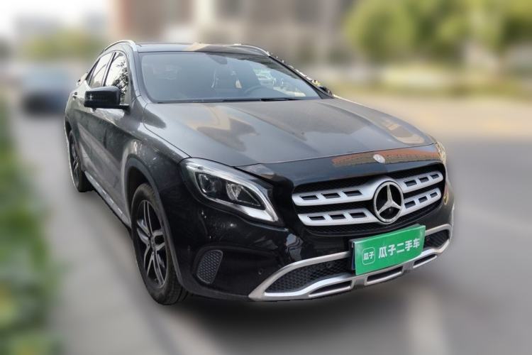 Used Mercedes-Benz GLA 2017 GLA 200 Fashion Model Front Right 45 Deg