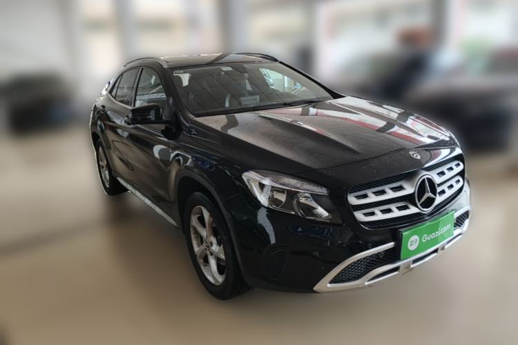 Used Mercedes-Benz GLA 2017 GLA 200 Sport Edition Front Right 45 Deg
