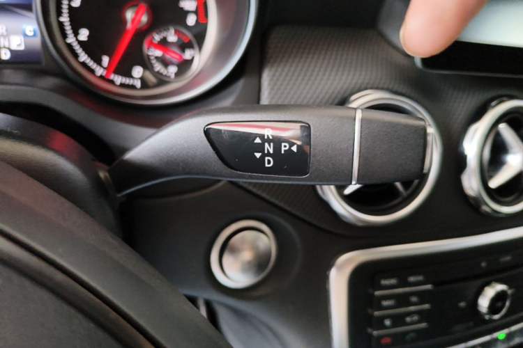 Used Mercedes-Benz GLA 2017 GLA 200 Sport Edition Gear Lever