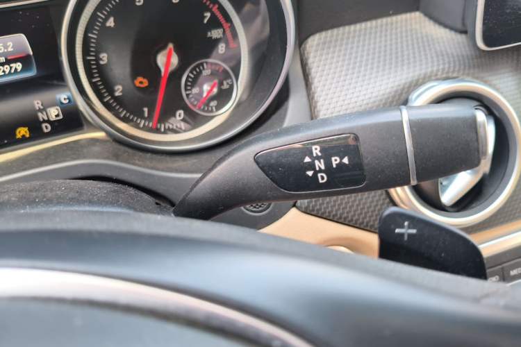 Used Mercedes-Benz GLA 2017 GLA 200 Sport Edition Gear Lever