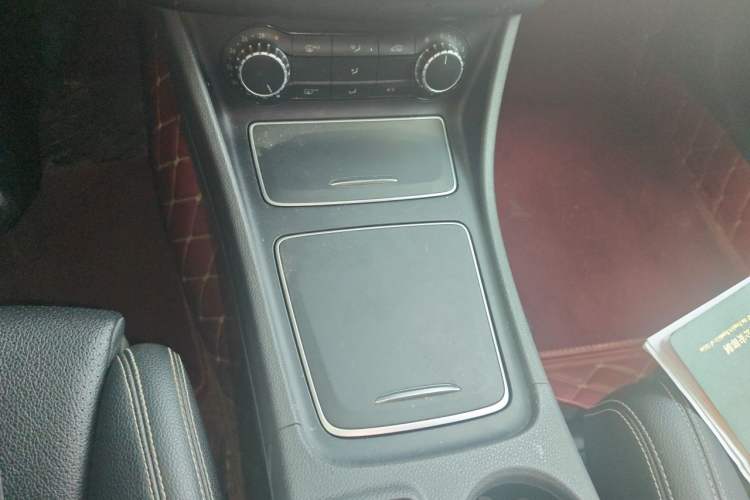 Used Mercedes-Benz GLA 2017 GLA 200 Sport Edition Gear Lever