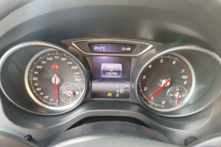Used Mercedes-Benz GLA 2017 GLA 200 Fashion Model Instrument Cluster
