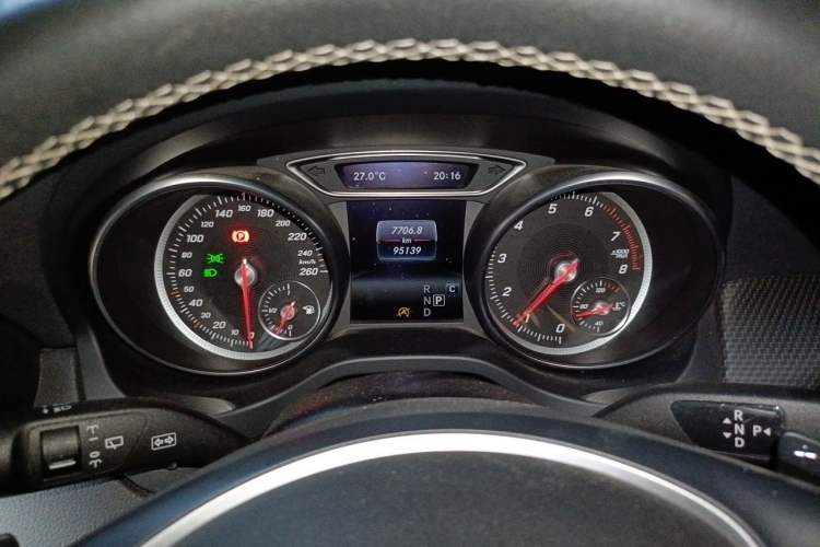 Used Mercedes-Benz GLA 2017 GLA 200 Fashion Model Instrument Cluster