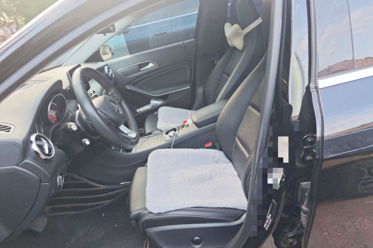 Used Mercedes-Benz GLA 2017 GLA 200 Fashion Model Left Front Seat