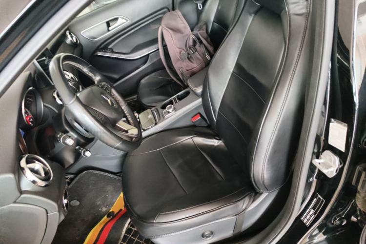 Used Mercedes-Benz GLA 2017 GLA 200 Sport Edition Left Front Seat