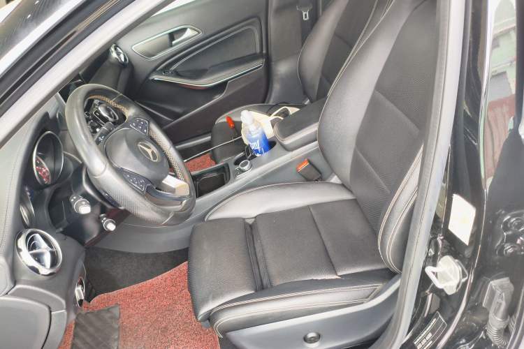 Used Mercedes-Benz GLA 2017 GLA 200 Fashion Model Left Front Seat