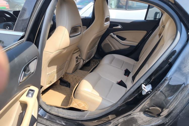 Used Mercedes-Benz GLA 2017 GLA 200 Sport Edition Left Rear Seat