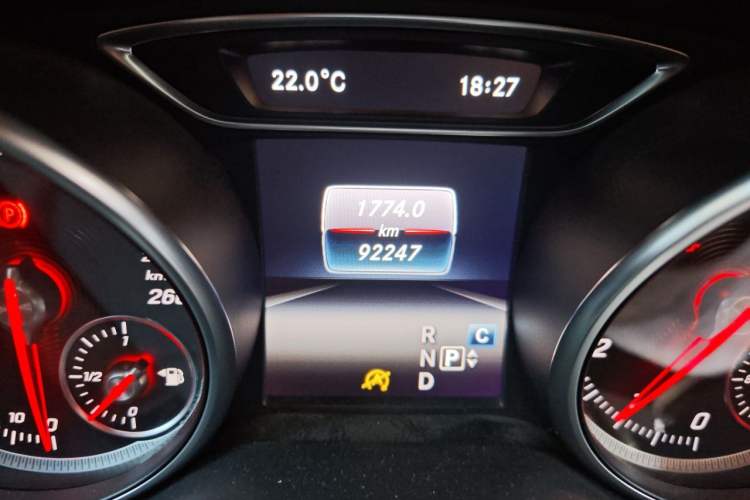 Used Mercedes-Benz GLA 2017 GLA 200 Fashion Model Odometer Close Up