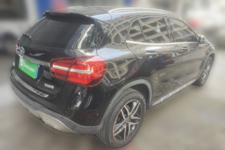Used Mercedes-Benz GLA 2017 GLA 200 Fashion Model Rear Right 45 Deg