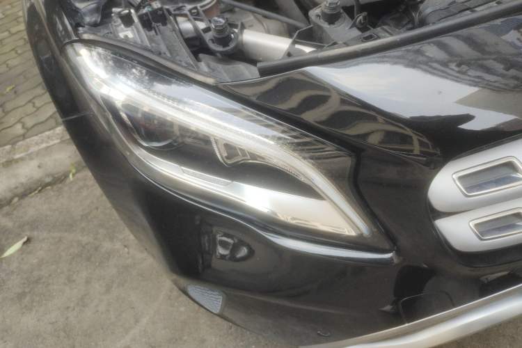 Used Mercedes-Benz GLA 2017 GLA 200 Fashion Model Right Front Headlight