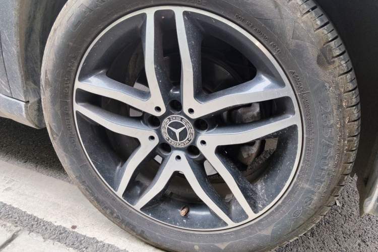 Used Mercedes-Benz GLA 2017 GLA 200 Fashion Model Right Front Wheel Hub