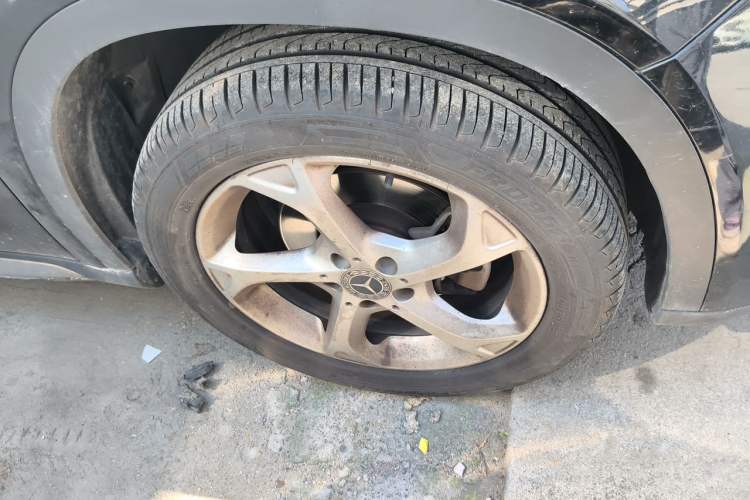 Used Mercedes-Benz GLA 2017 GLA 200 Sport Edition Right Front Wheel Hub