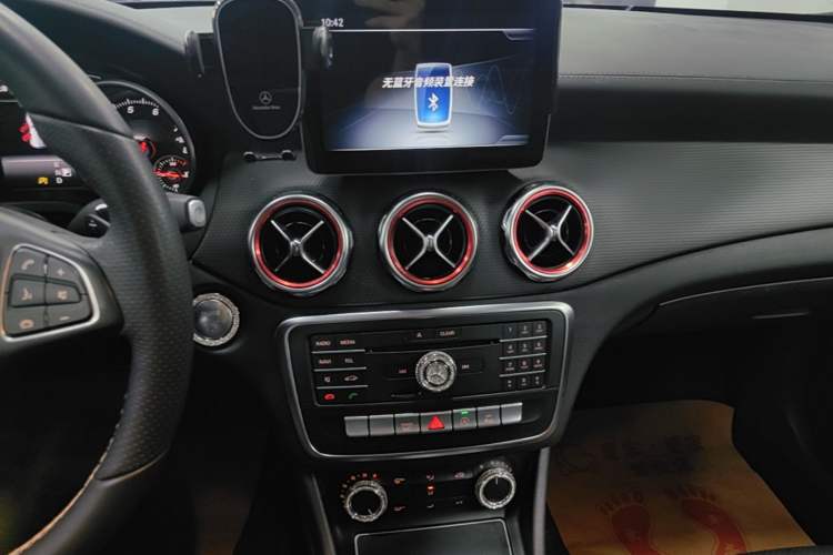 Used Mercedes-Benz GLA 2017 GLA 200 Fashion Model Audio And AC Panel