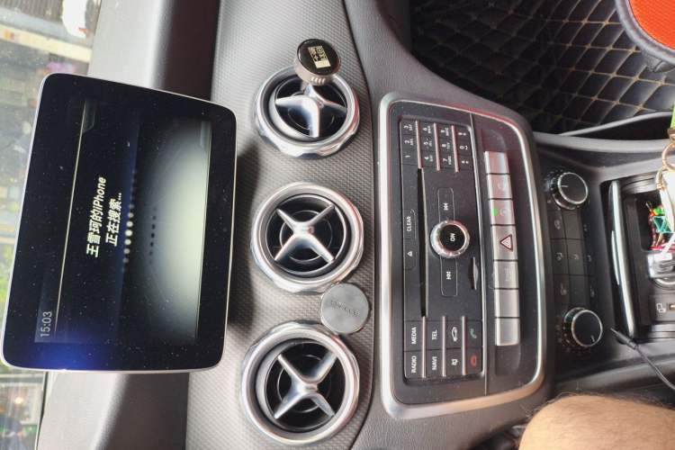 Used Mercedes-Benz GLA 2017 GLA 200 Sport Edition Audio And AC Panel