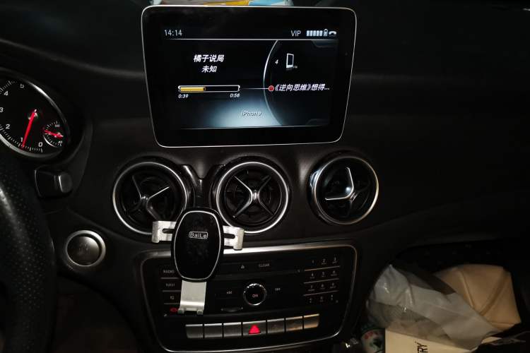 Used Mercedes-Benz GLA 2017 GLA 200 Sport Edition Audio And AC Panel