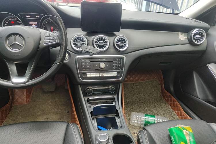 Used Mercedes-Benz GLA 2017 GLA 200 Fashion Model Audio And AC Panel