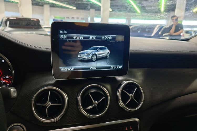 Used Mercedes-Benz GLA 2017 GLA 200 Fashion Model Audio And AC Panel