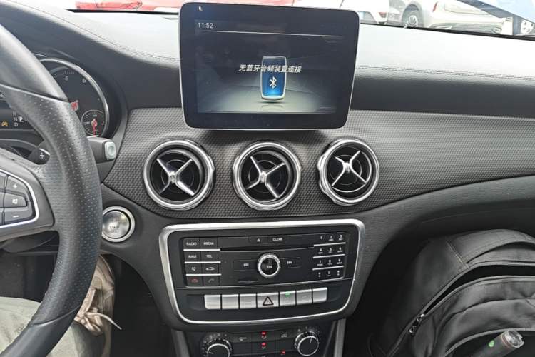 Used Mercedes-Benz GLA 2017 GLA 200 Fashion Model Audio And AC Panel