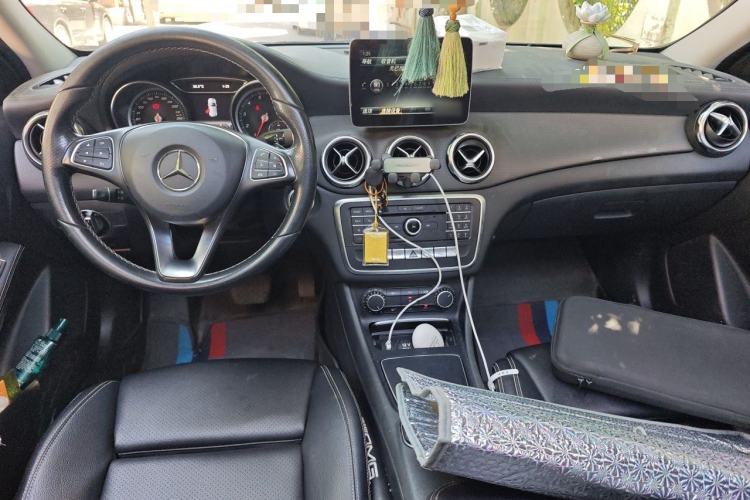 Used Mercedes-Benz GLA 2017 GLA 200 Fashion Model Center Console