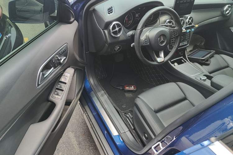 Used Mercedes-Benz GLA 2017 GLA 200 Fashion Model Driver Seat