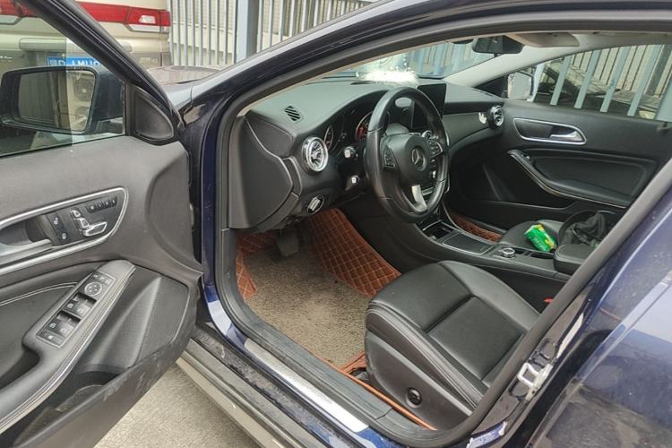 Used Mercedes-Benz GLA 2017 GLA 200 Fashion Model Driver Seat