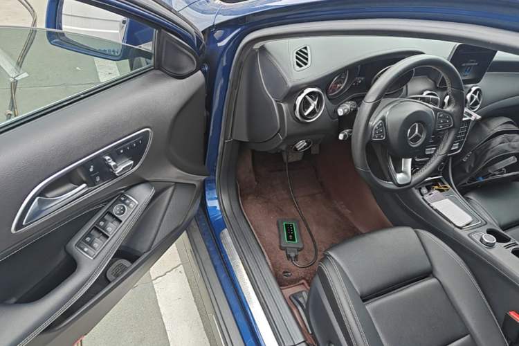Used Mercedes-Benz GLA 2017 GLA 200 Fashion Model Driver Seat