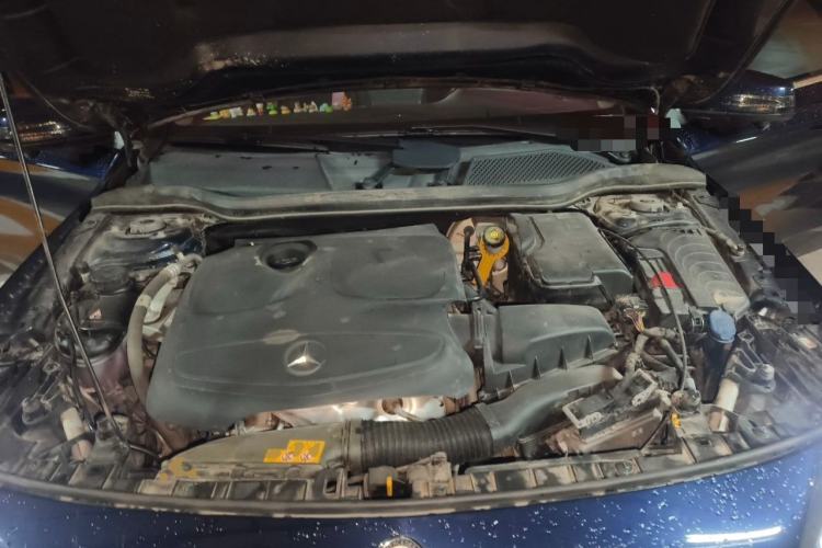 Used Mercedes-Benz GLA 2017 GLA 200 Fashion Model Engine Bay