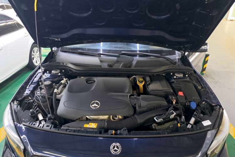 Used Mercedes-Benz GLA 2017 GLA 200 Sport Edition Engine Bay