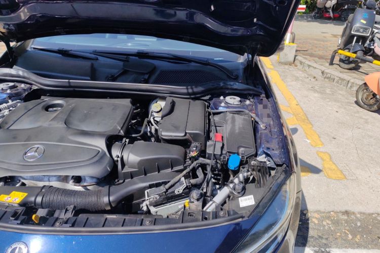 Used Mercedes-Benz GLA 2017 GLA 200 Sport Edition Engine Bay Left