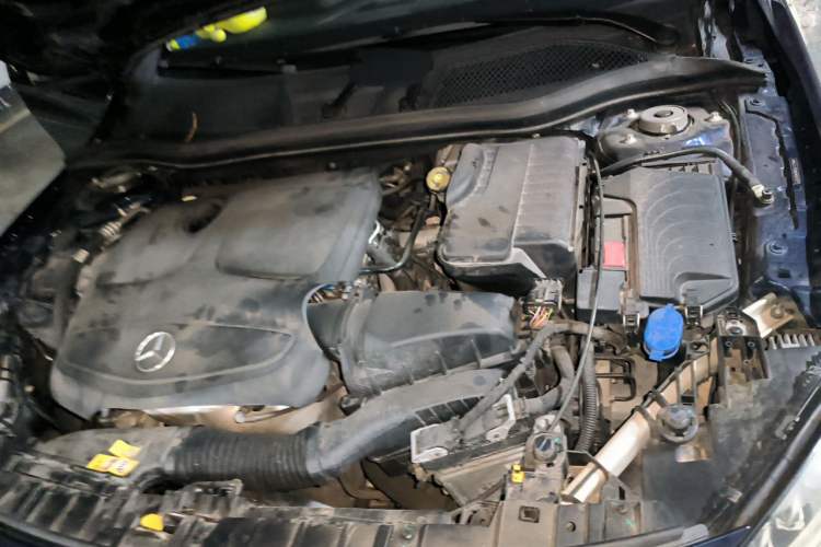Used Mercedes-Benz GLA 2017 GLA 200 Sport Edition Engine Bay Left