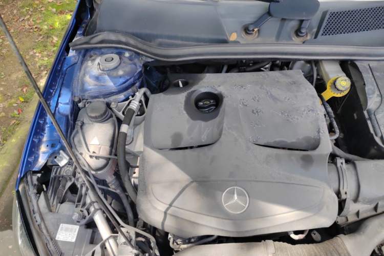 Used Mercedes-Benz GLA 2017 GLA 200 Sport Edition Engine Bay Right