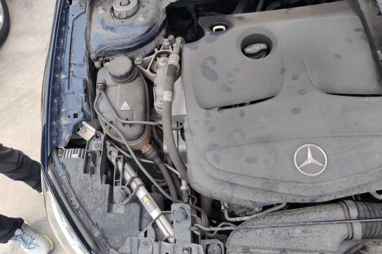 Used Mercedes-Benz GLA 2017 GLA 200 Fashion Model Engine Bay Right
