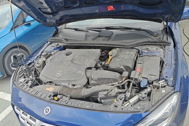 Used Mercedes-Benz GLA 2017 GLA 200 Fashion Model Engine Bay