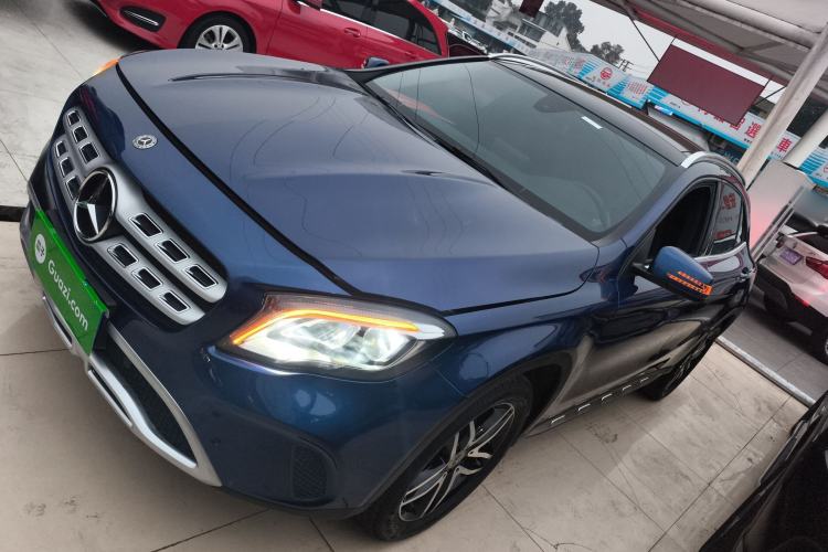 Used Mercedes-Benz GLA 2017 GLA 200 Fashion Model Exterior 3
