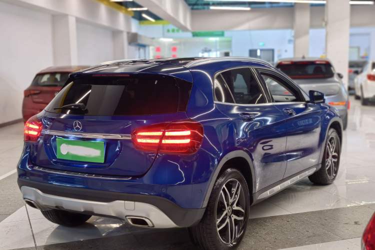 Used Mercedes-Benz GLA 2017 GLA 200 Fashion Model Exterior 3