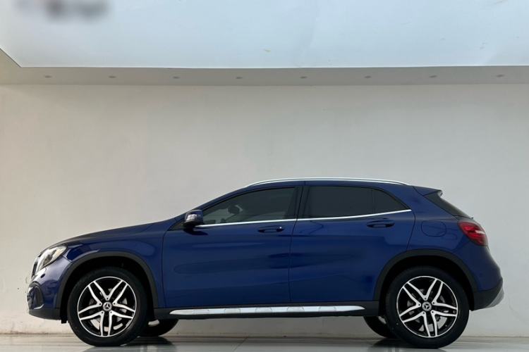 Used Mercedes-Benz GLA 2017 GLA 200 Fashion Model Exterior 3