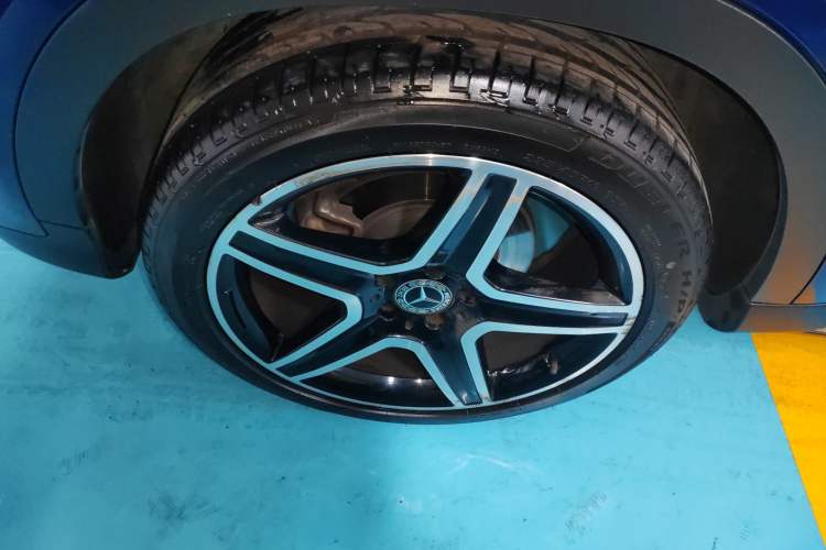 Used Mercedes-Benz GLA 2017 GLA 220 4MATIC Luxury Model Exterior 5