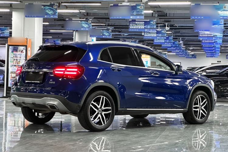 Used Mercedes-Benz GLA 2017 GLA 200 Fashion Model Exterior 8