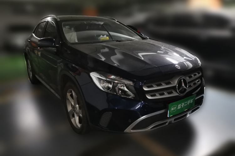 Used Mercedes-Benz GLA 2017 GLA 200 Sport Edition Front Right 45 Deg
