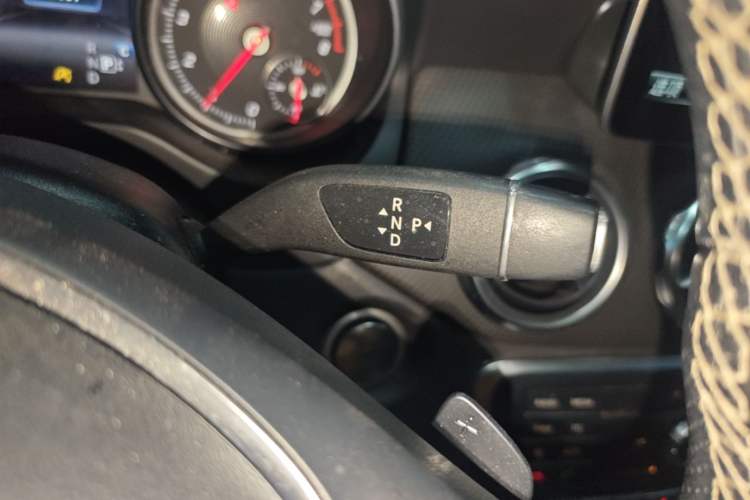 Used Mercedes-Benz GLA 2017 GLA 200 Sport Edition Gear Lever