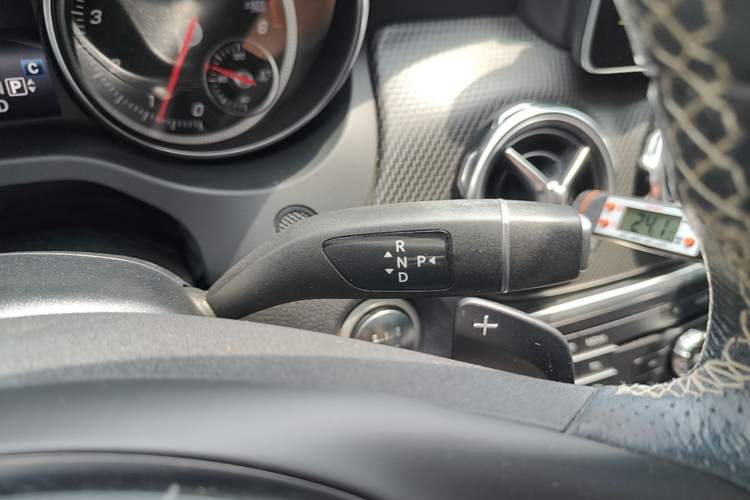 Used Mercedes-Benz GLA 2017 GLA 200 Fashion Model Gear Lever