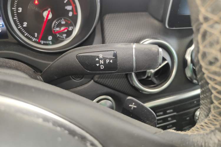Used Mercedes-Benz GLA 2017 GLA 200 Sport Edition Gear Lever