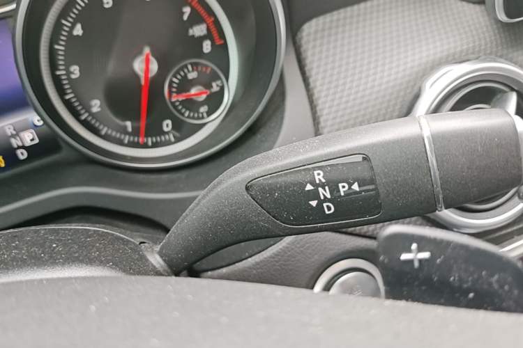Used Mercedes-Benz GLA 2017 GLA 200 Sport Edition Gear Lever