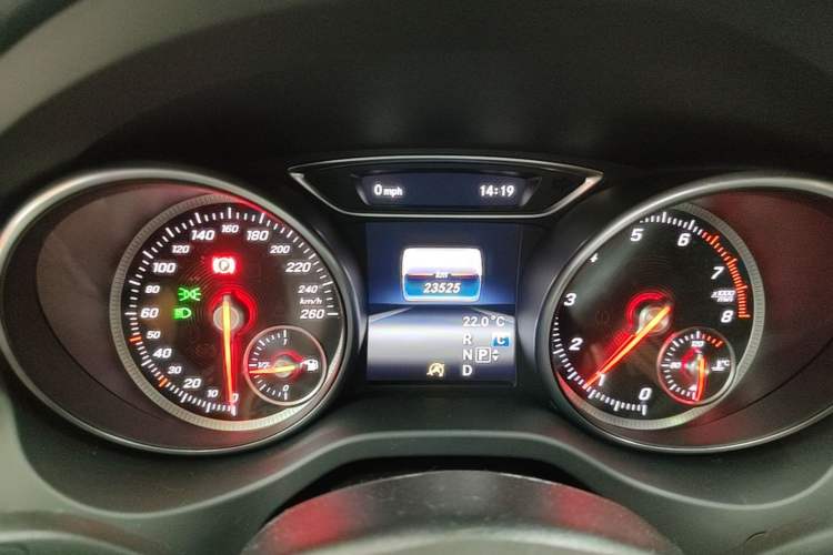 Used Mercedes-Benz GLA 2017 GLA 200 Sport Edition Instrument Cluster
