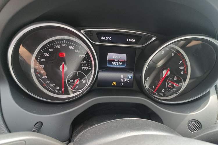 Used Mercedes-Benz GLA 2017 GLA 200 Fashion Model Instrument Cluster